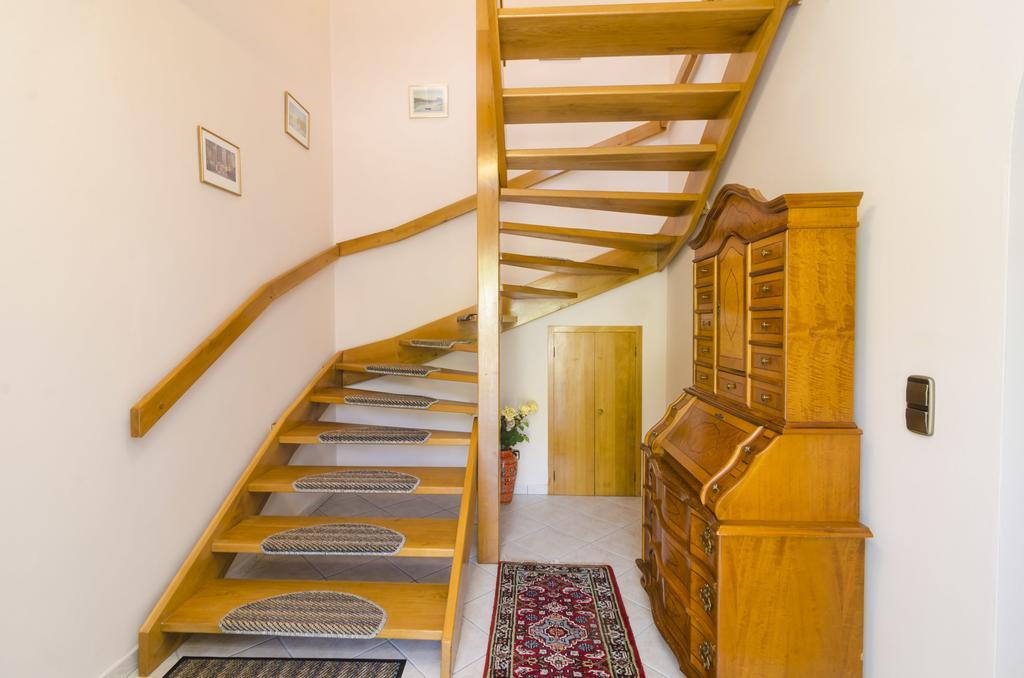 Apartment Nadine Okuklje Экстерьер фото