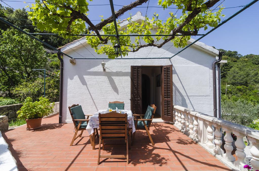 Apartment Nadine Okuklje Экстерьер фото